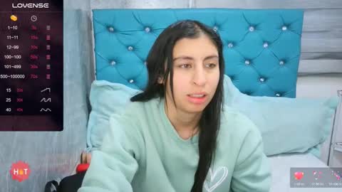 Snapshot of mary_mood_ chatting on October 22, 10:48 am  Mary Moon  online show from October 22, 10:48 am