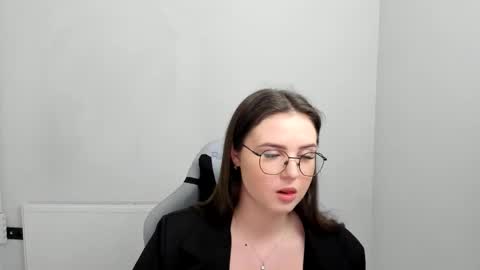 Alice online show from April 19, 7:07 am