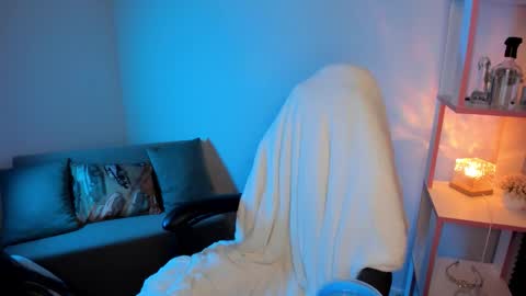 Mary GTM3Mon Wed Thu Sat Sun 0400 am-1030pm online show from September 22, 12:01 am