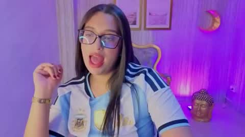 Mary  online show from June 16, 8:44 pm