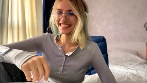 Kira online show from September 11, 12:49 pm