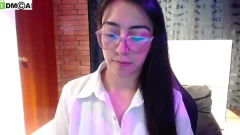 Snapshot of maryam_colins chatting on March 17, 2:31 pm MARYAM online show from March 17, 2:31 pm