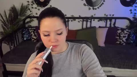 Snapshot of maryamie chatting on February 23, 3:02 am Hello Ill be waiting for you Tue Wed Thu Fri 3am-10am Sun 3am-5pm GMT online show from February 23, 3:02 am