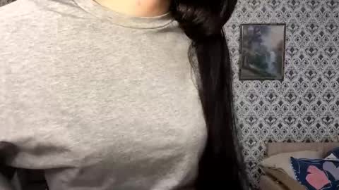 Snapshot of maryamtraylor chatting on December 5, 3:09 pm Sofia online show from December 5, 3:09 pm