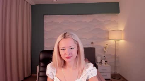 Mary online show from September 29, 2:33 pm