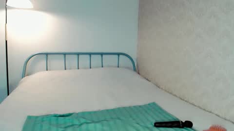 Anna online show from December 15, 6:06 am