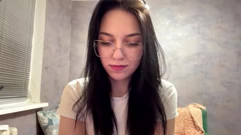 Stephie online show from December 14, 9:30 pm