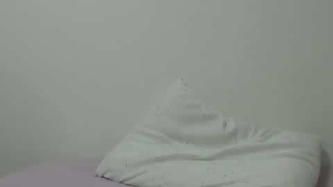 Snapshot of maryem199115 chatting on December 1, 1:49 pm maryem online show from December 1, 1:49 pm