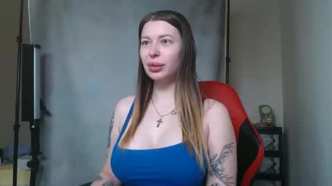 Snapshot of maryh0tlove chatting on December 14, 9:25 am maryh0tlove online show from December 14, 9:25 am