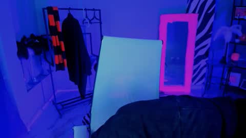 Mary online show from September 30, 9:31 pm