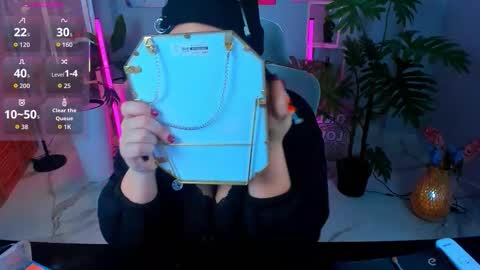 Mary online show from November 12, 2:56 am