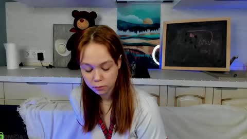 Snapshot of maryhart_ chatting on November 18, 9:25 am MaryHart online show from November 18, 9:25 am