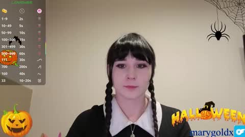 Snapshot of maryhillx chatting on October 31, 10:44 pm MaryHill online show from October 31, 10:44 pm