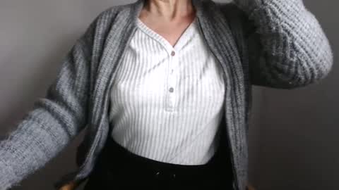 Maryil online show from December 31, 9:53 am