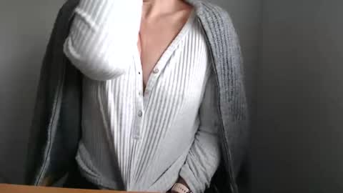 Maryil online show from January 1, 1:16 pm