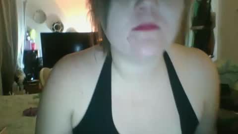 Snapshot of maryjane7036 chatting on December 24, 9:17 am maryjane7036 online show from December 24, 9:17 am