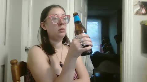 Snapshot of maryjaneflowers chatting on December 15, 1:22 pm maryjaneflowers online show from December 15, 1:22 pm