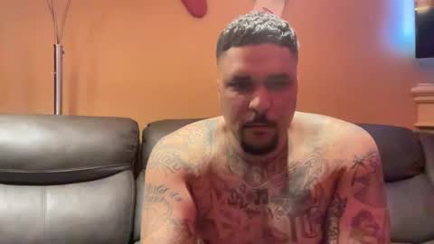 Snapshot of maryjanemoney chatting on December 4, 8:23 am MaryJane online show from December 4, 8:23 am