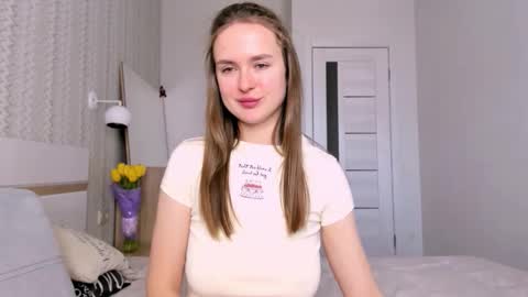 Snapshot of marylee_21 chatting on March 12, 7:25 am Mari online show from March 12, 7:25 am