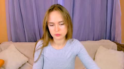 Snapshot of marylee_21 chatting on March 17, 7:23 am Mari online show from March 17, 7:23 am