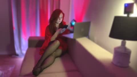 SirenVictoria online show from May 6, 7:19 pm