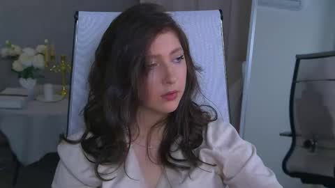 Mary Miller online show from November 7, 9:42 am