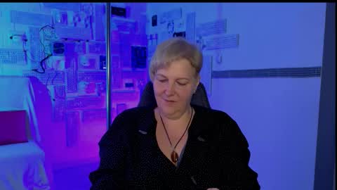 Snapshot of marymogan chatting on October 3, 8:55 am marymogan online show from October 3, 8:55 am