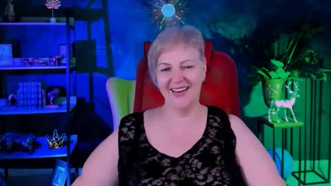 Snapshot of marymogan chatting on November 25, 5:57 pm marymogan online show from November 25, 5:57 pm