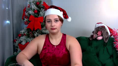 Snapshot of marymurrays chatting on December 26, 2:44 am MaryMurrays online show from December 26, 2:44 am