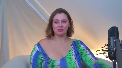 MaryMurrays online show from September 22, 7:05 pm