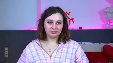 Snapshot of marymurrays chatting on February 15, 7:10 pm MaryMurrays online show from February 15, 7:10 pm