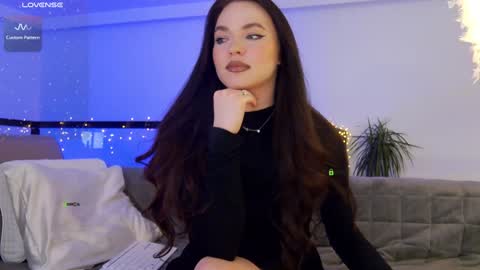 Marina online show from December 17, 4:11 pm