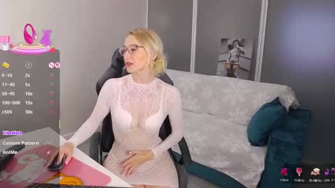 Mary online show from September 11, 3:12 pm