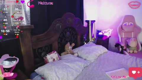 Mary online show from February 9, 1:35 pm