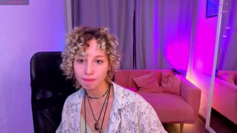 Mary online show from October 13, 6:02 am