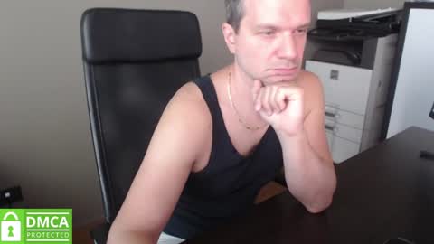 Snapshot of maschiodavide89 chatting on June 18, 6:13 am David online show from June 18, 6:13 am