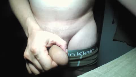 Snapshot of masdmza81 chatting on December 2, 10:23 pm Dave online show from December 2, 10:23 pm