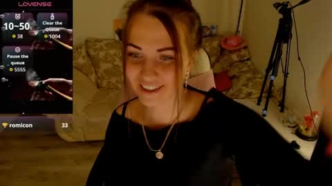 Snapshot of masha179807 chatting on June 6, 8:24 pm Masha online show from June 6, 8:24 pm