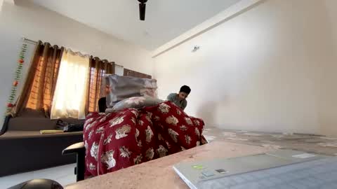 Mask Boy online show from December 31, 3:23 am