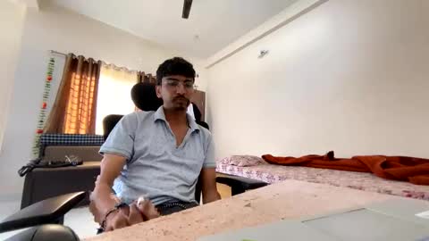 Mask Boy online show from March 3, 3:19 am