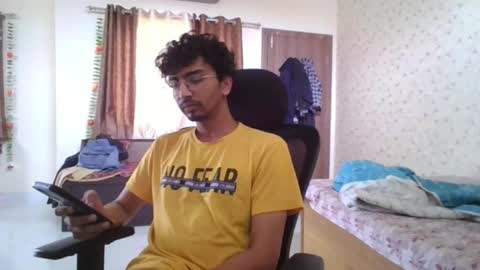 Mask Boy online show from October 4, 4:21 am