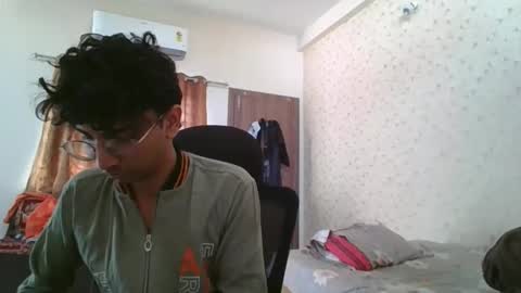 Mask Boy online show from November 24, 4:23 am