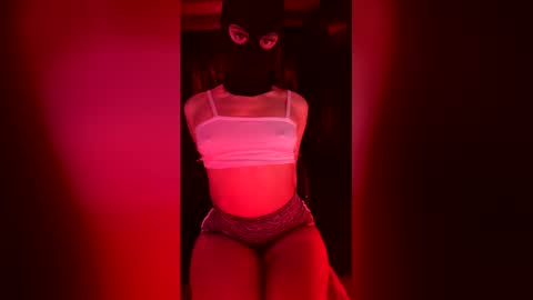 maskddcouple online show from March 6, 5:15 am