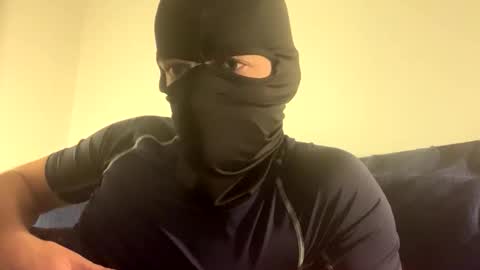 Snapshot of masked_mischief2 chatting on October 27, 7:18 pm masked_mischief2 online show from October 27, 7:18 pm
