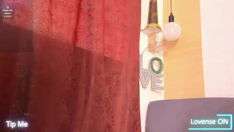 Snapshot of maskedgirl01 chatting on November 11, 6:19 pm Scarlet online show from November 11, 6:19 pm