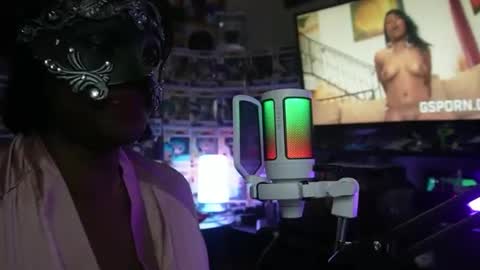 maskedmilf822397 online show from October 25, 8:33 am