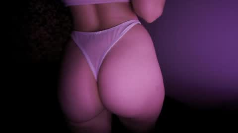 maskedseductress724 online show from July 12, 8:55 pm