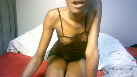 Snapshot of maskgang001 chatting on October 10, 2:54 am maskgang001 online show from October 10, 2:54 am