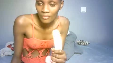 Snapshot of maskgang001 chatting on October 21, 2:01 am maskgang001 online show from October 21, 2:01 am