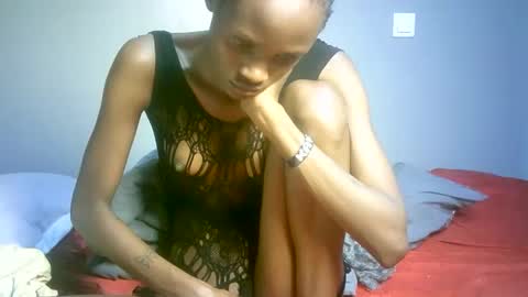 Snapshot of maskgang001 chatting on November 8, 2:12 am maskgang001 online show from November 8, 2:12 am